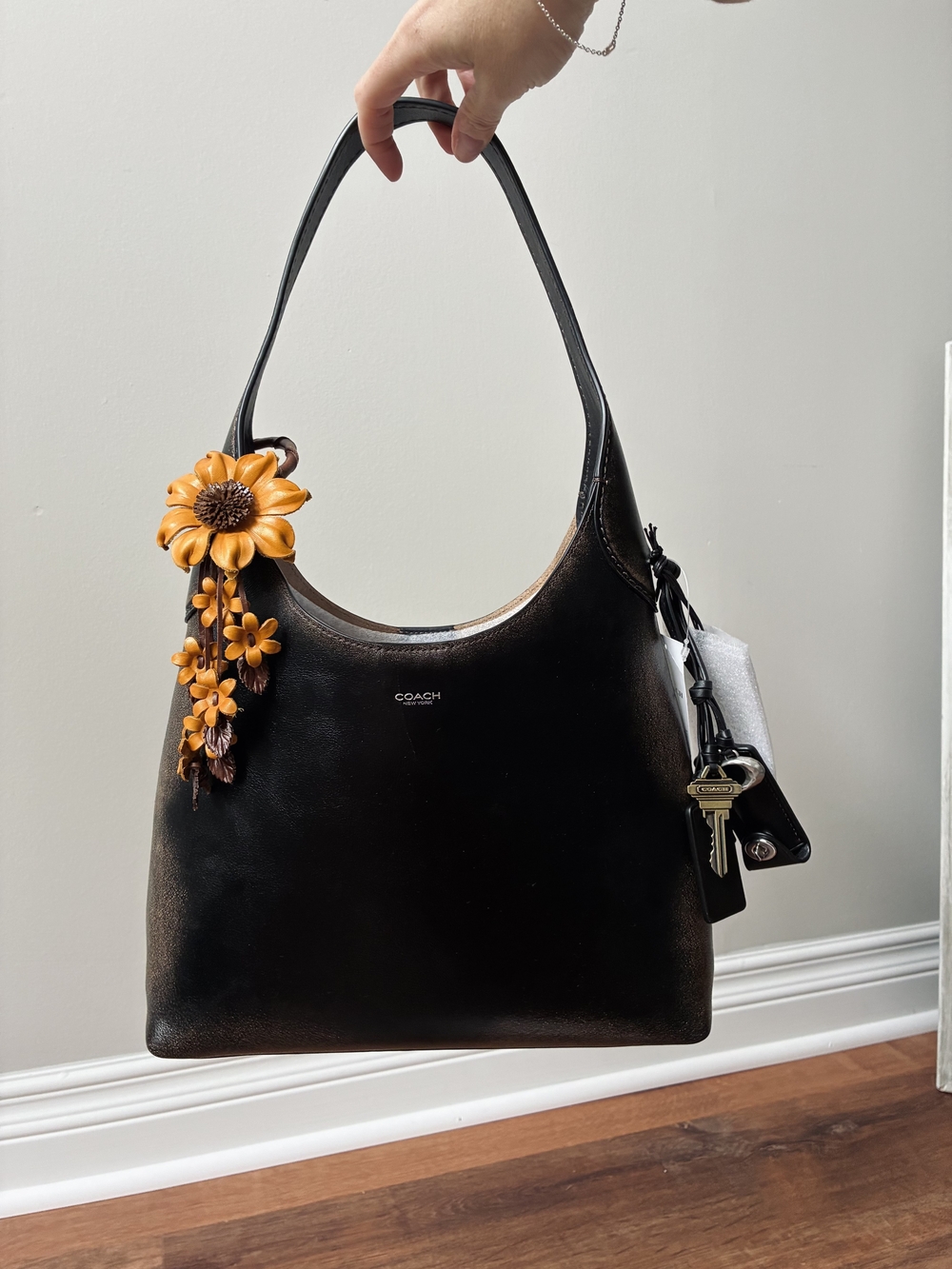 Coach Brooklyn Shoulder Bag 28 In Loved Leather, NWT, CB